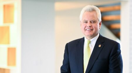 University of Phoenix president quits amid inquiry into previous job – EdScoop