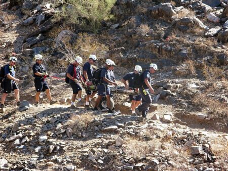 Hiker dies after rescue from popular Phoenix mountain trail earlier this week – USA Today