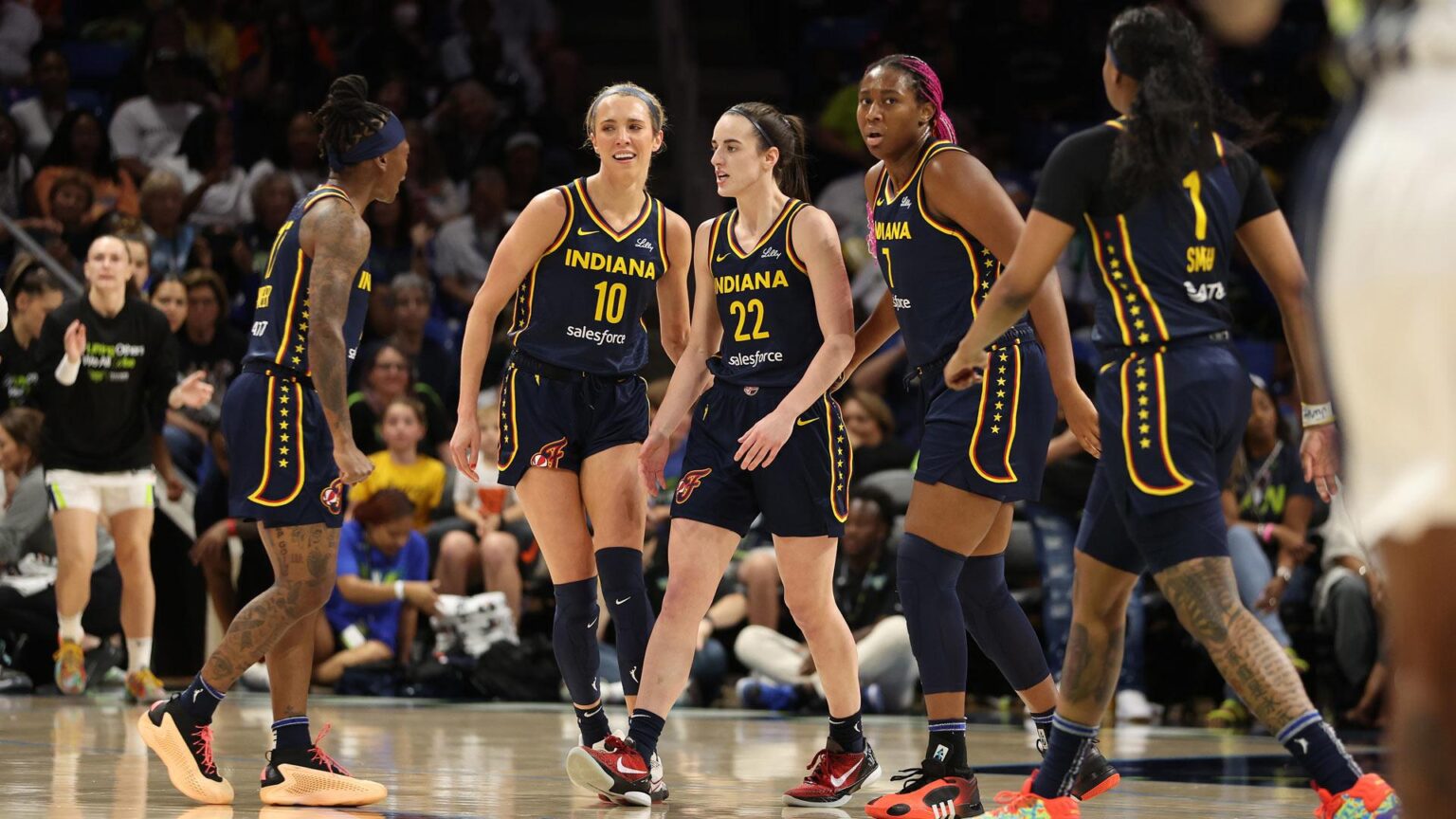Indiana Fever, Caitlin Clark take on Phoenix Mercury photos – IndyStar