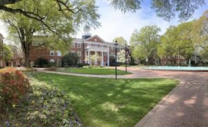 About Elon – Elon University