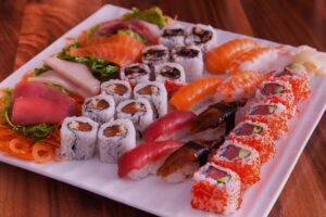 This hole-in-the-wall Phoenix sushi restaurant was named top 3 in the country. Here’s why – The Arizona Republic