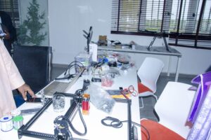 3D printers and other cutting-edge technology bring Biden official to Phoenix College – The Arizona Republic