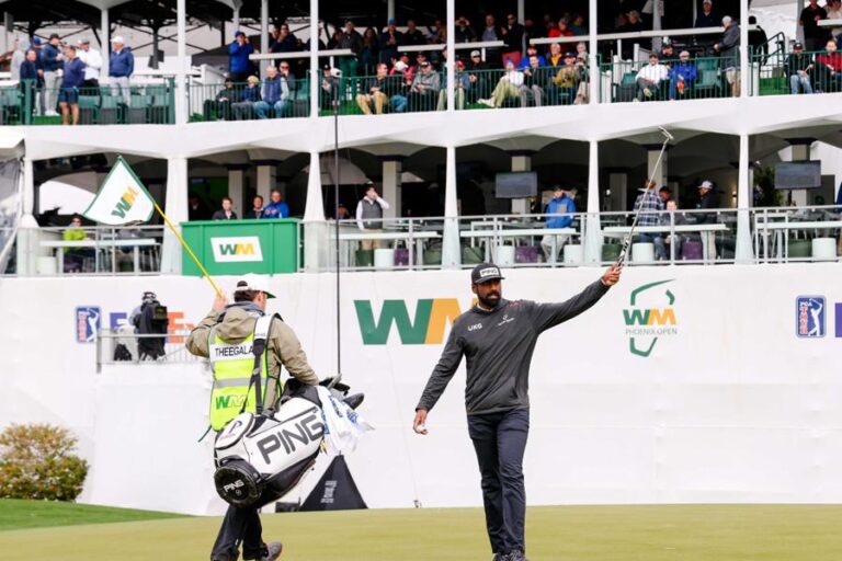 Celebs, sports legends tee off at the 2024 WM Phoenix Open – USA Today