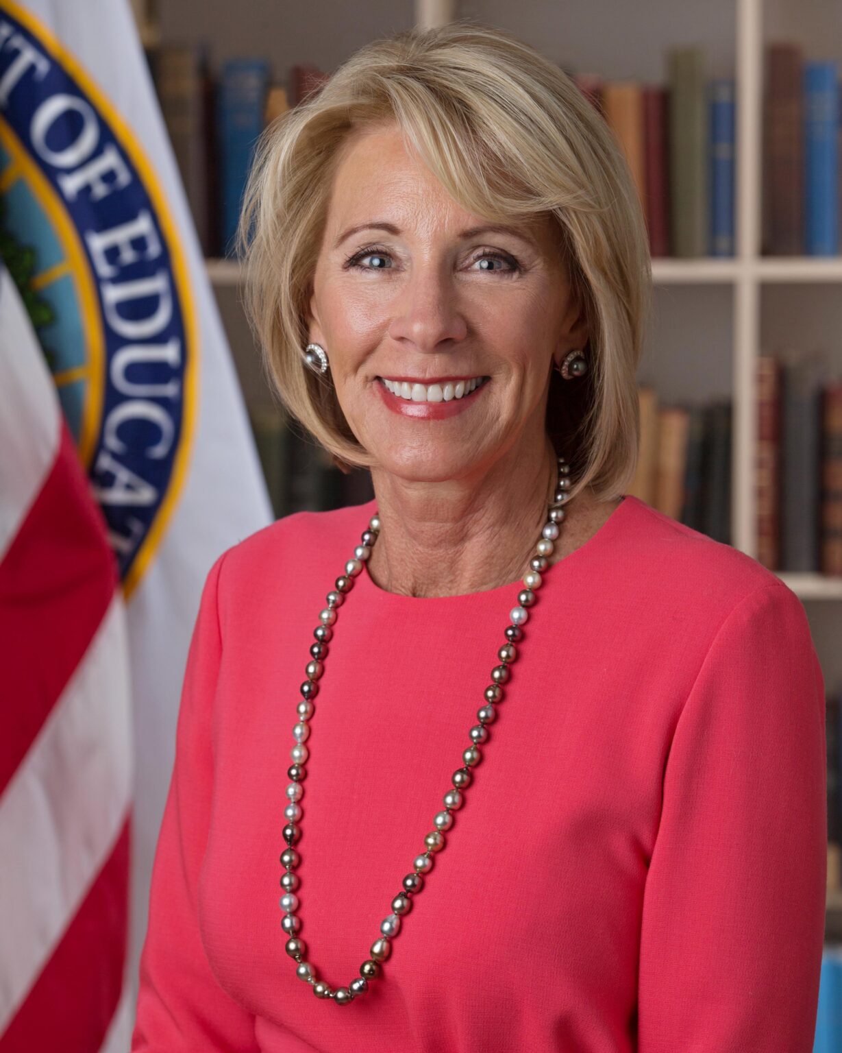 Ex-Education Secretary Betsy DeVos says the Department of Education ‘should not exist’ – USA Today