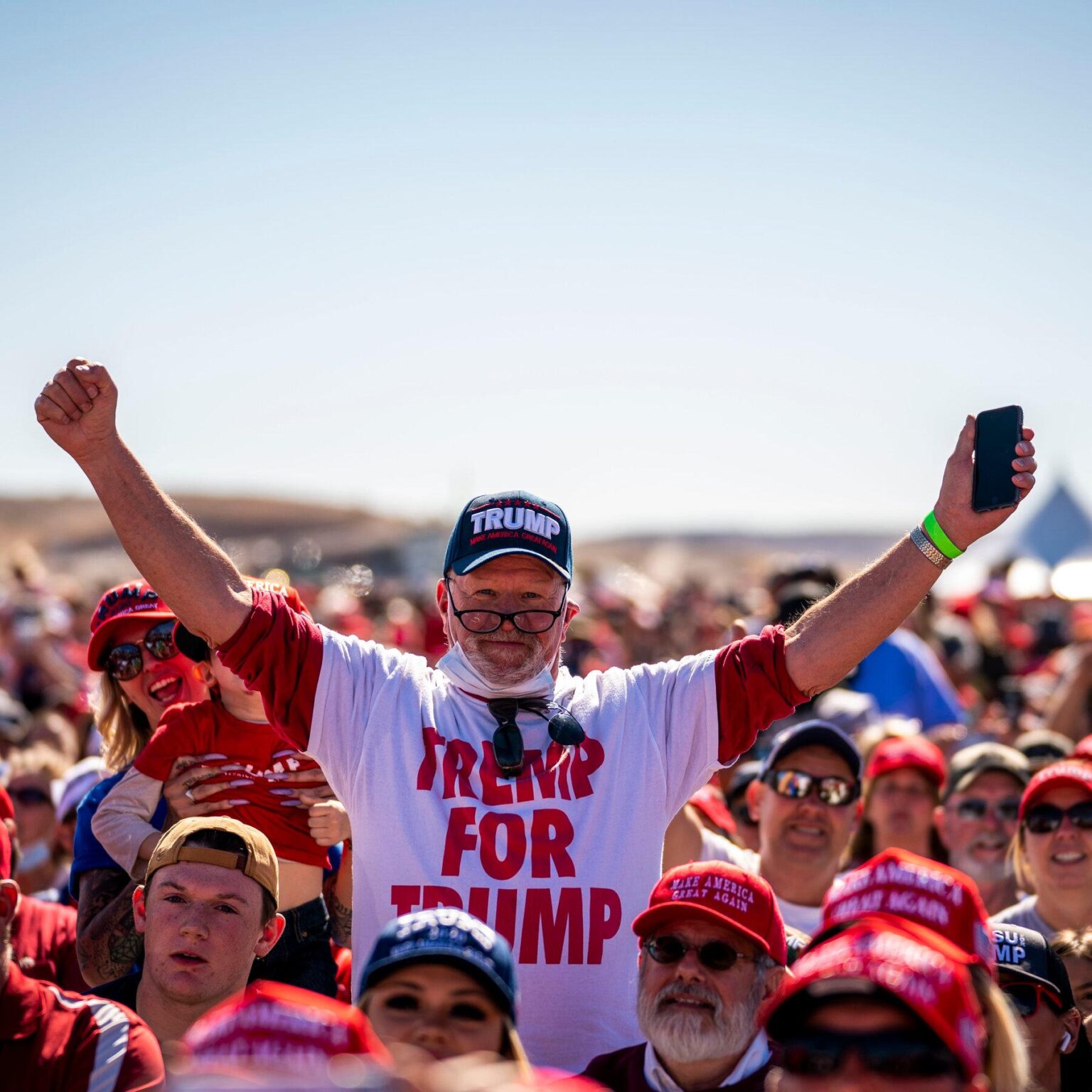 This Arizona group with ties to Trump, GOP politics bused hundreds to Washington rally – The Arizona Republic