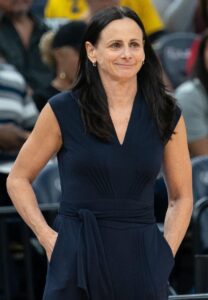 Photos of former Phoenix Mercury coach Sandy Brondello – The Arizona Republic