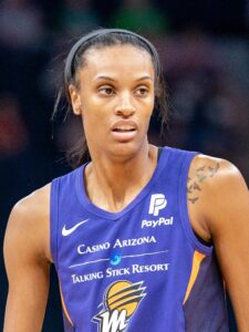 DeWanna Bonner’s arrival was supposed to lift the Mercury. What happened instead? – Burn City Sports