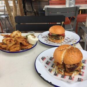 Phoenix burger restaurant named among best in US. There’s just one problem – The Arizona Republic