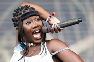 Fresh off Lollapalooza, Doechii announces US tour. How to see her in Phoenix – azcentral.com and The Arizona Republic