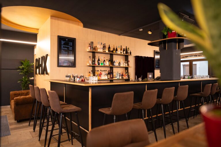 Phoenix bar named best in US after 4 years as a finalist: ‘Genuinely grateful’ – azcentral.com and The Arizona Republic