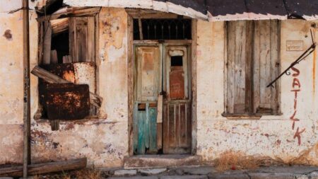 ‘Zombie’ home foreclosures tick up nationwide. Here’s how Arizona is different – The Business Journals