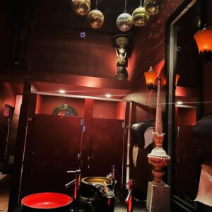 For Phoenix Pride weekend and beyond, here are 10 essential gay bars in metro Phoenix – azcentral.com and The Arizona Republic