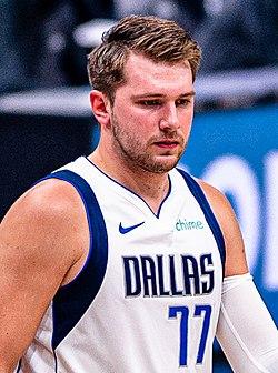 Performance Rewind: Breaking Down Luka Doncic’s 50-Point, 15-Assist Game Against the Suns on Christmas – Sports Illustrated