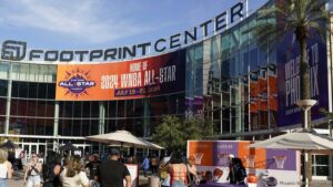 Phoenix Suns and Mercury secure US$115m UWM arena naming rights deal – SportsPro