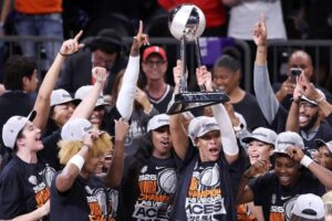 Mercury upend Fever for fifth straight win as WNBA playoffs loom – USA Today
