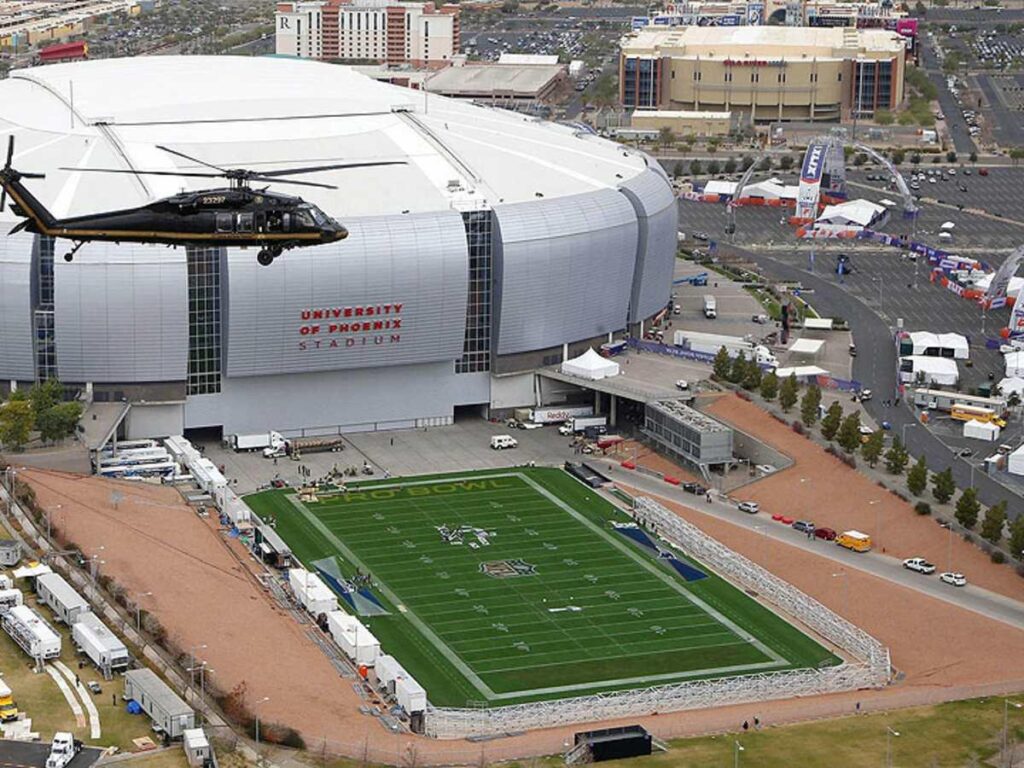 U. of Phoenix Stadium’s retractable field slides into place for Super Bowl – Sports Illustrated