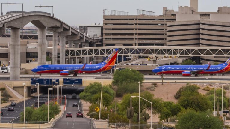 Widespread Flight Delays Disrupt Travel in Phoenix and Beyond Amid Government Shutdown Staffing Shortages Flights delayed in Phoenix, across US as government shutdown leads to staffing shortages – AZ Family