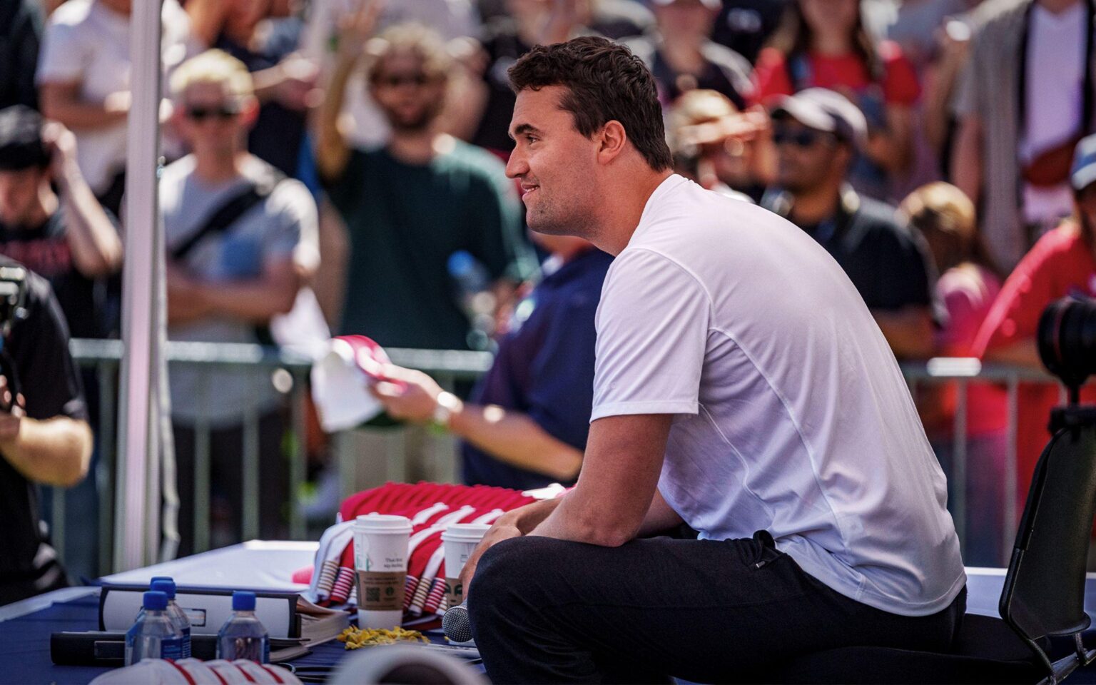 Death of Charlie Kirk lays bare deep U.S. political divisions – The Japan Times