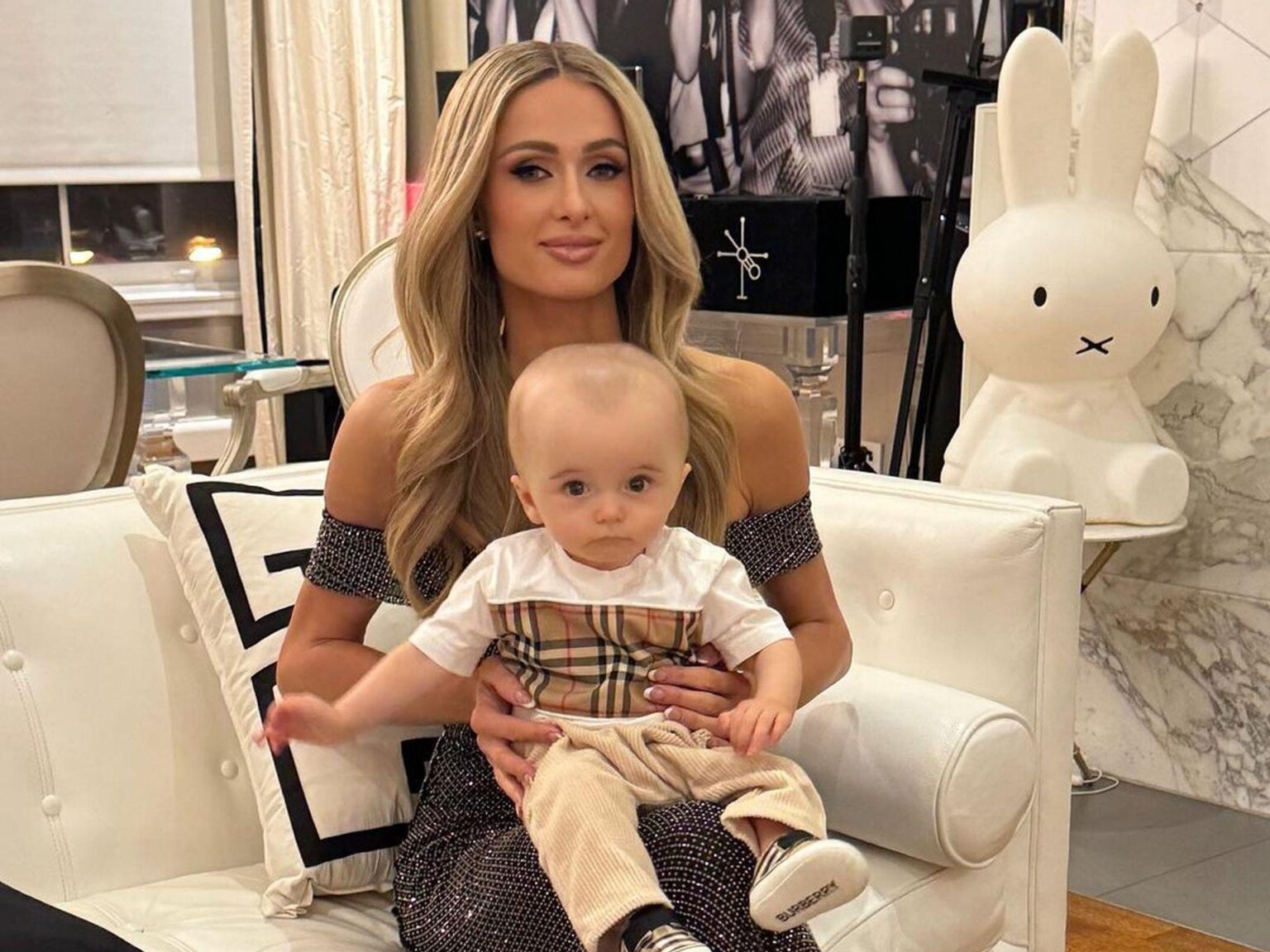 Paris Hilton shares new photos of baby Phoenix – Diario AS
