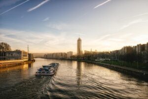 Tragic Christmas Eve Murder-Suicide: Man Connected to Former Arizona Prosecutor Identified In Christmas Eve murder-suicide, police identify man married to former Arizona prosecutor – USA Today