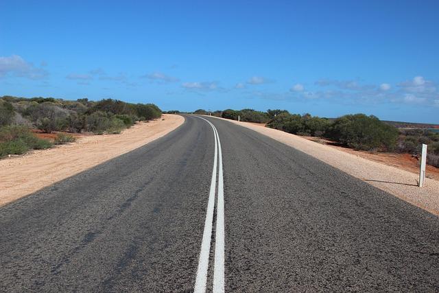 Bomb Squad Responds to Incident at Turning Point USA’s Phoenix Headquarters Ahead of Charlie Kirk’s Funeral Bomb squad rush to Turning Point USA’s Phoenix HQ as city prepares to host Charlie Kirk’s funeral – Daily Mail Online