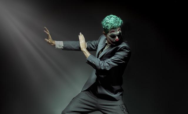 ‘Joker: Folie à Deux’ trailer: See Joaquin Phoenix, Lady Gaga teaser – USA Today