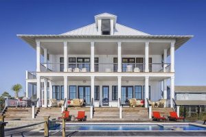 Gilbert luxury estate: Sports compound, entertainment center – KTAR News 92.3 FM